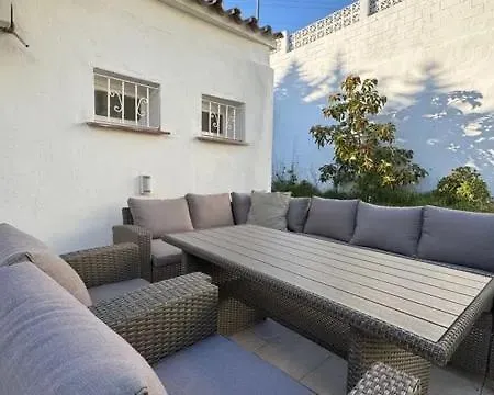 Cozy Villa With Pool In Marbella Nueva Andalucia マルベーリャ