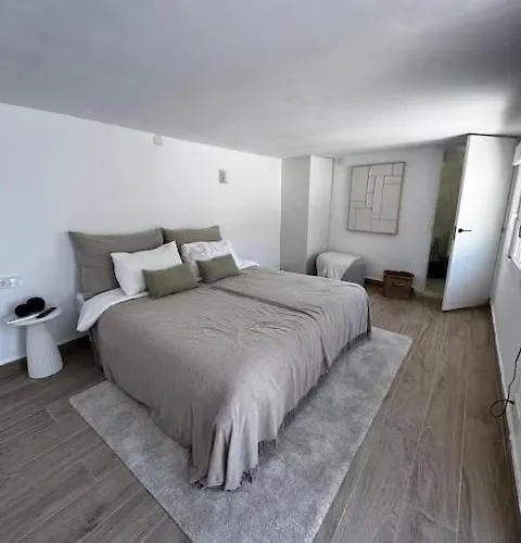 Cozy Villa With Pool In Marbella Nueva Andalucia ヴィラ