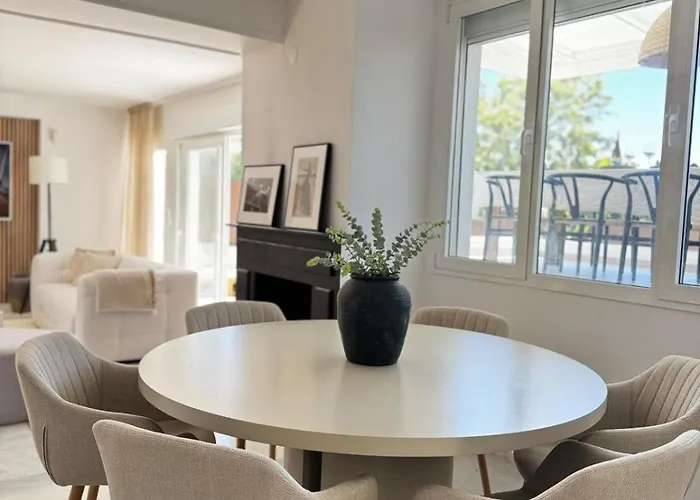 Cozy Villa With Pool In Marbella Nueva Andalucia * マルベーリャ