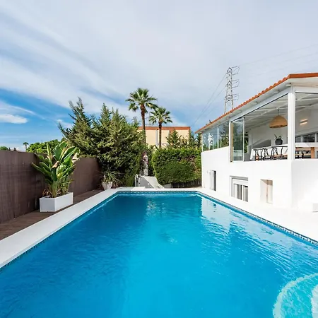 Cozy With Pool In Nueva Andalucia Вілла *