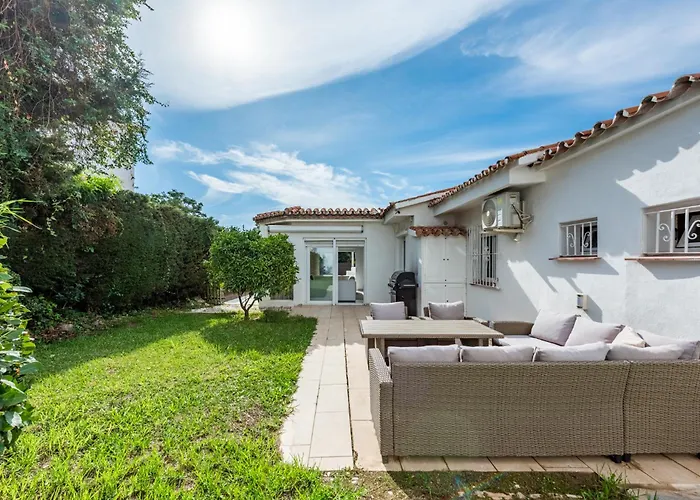 Cozy With Pool In Nueva Andalucia * Марбелья